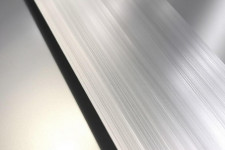 Алюминиевая полоса: лёгкий материал с большим списком дел