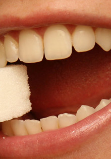 Почему могут крошиться зубы?
