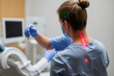 Лечебные блокады: как инъекции помогают снять острую боль?