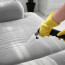 Как вернуть первоначальный вид дивану с помощью химчистки