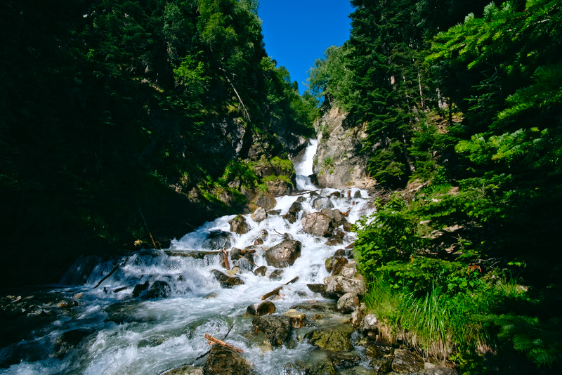 Белый водопад Архыз: волшебство и красота прекрасных гор